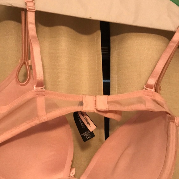 Victoria secret pink bra - Picture 3 of 3